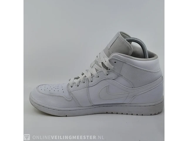 Paar schoenen, maat 46 nike, air jordan 1 mid - afbeelding 5 van  9