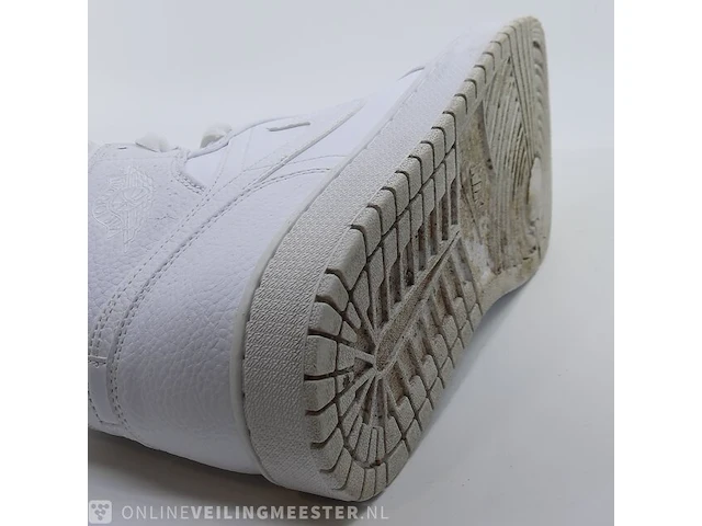 Paar schoenen, maat 46 nike, air jordan 1 mid - afbeelding 8 van  9