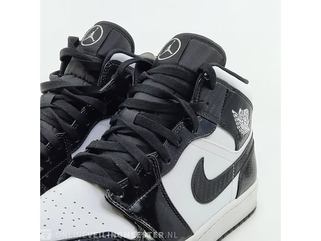 Paar schoenen, maat 46 nike, air jordan 1 mid - afbeelding 4 van  10