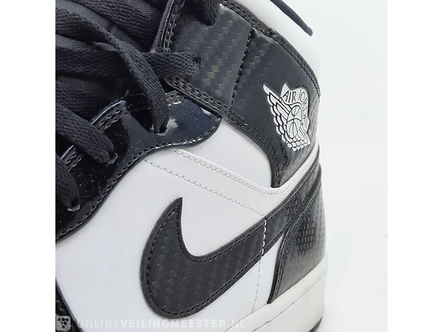 Paar schoenen, maat 46 nike, air jordan 1 mid - afbeelding 6 van  10