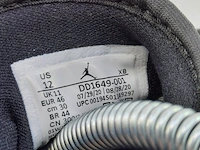 Paar schoenen, maat 46 nike, air jordan 1 mid - afbeelding 9 van  10