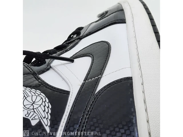 Paar schoenen, maat 46 nike, air jordan 1 mid - afbeelding 10 van  10