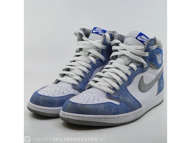 Paar schoenen, maat 46 nike, air jordan 1 - afbeelding 1 van  11