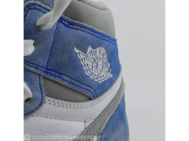 Paar schoenen, maat 46 nike, air jordan 1 - afbeelding 7 van  11