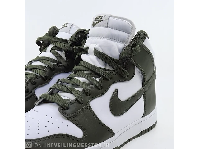 Paar schoenen, maat 46 nike, dunk hi retro - afbeelding 3 van  9