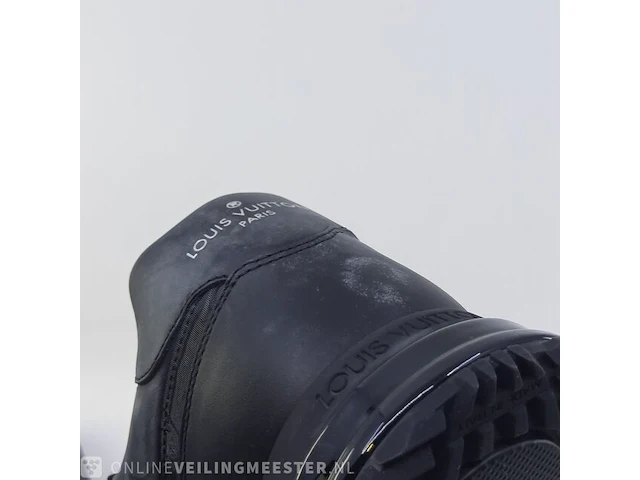Paar schoenen, maat 7 louis vuitton, run away trainers ms 0261 - afbeelding 2 van  14