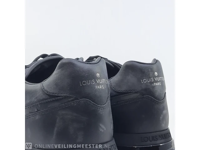 Paar schoenen, maat 7 louis vuitton, run away trainers ms 0261 - afbeelding 12 van  14