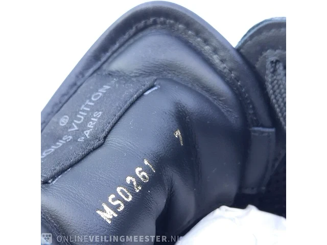Paar schoenen, maat 7 louis vuitton, run away trainers ms 0261 - afbeelding 13 van  14