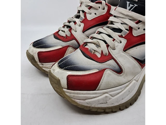 Paar schoenen, maat 7, louis vuitton - afbeelding 2 van  7
