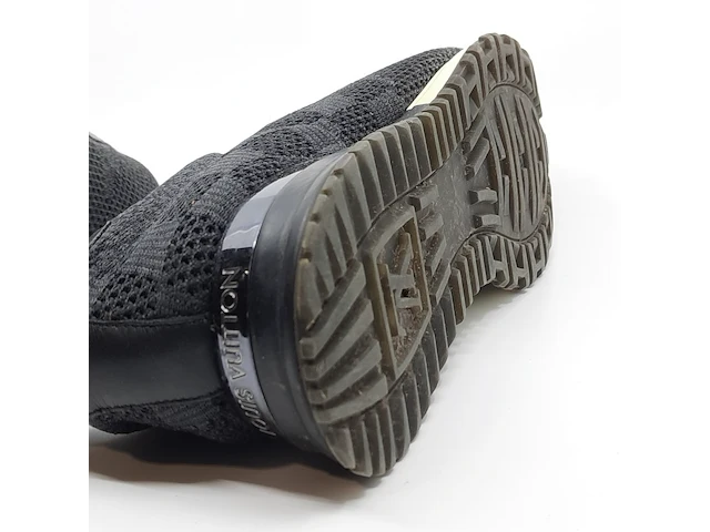 Paar schoenen, maat 7,5, louis vuitton, go 0165 - afbeelding 3 van  11