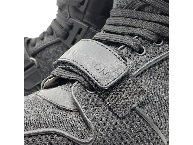 Paar schoenen maat 7,5, louis vuitton - afbeelding 7 van  11