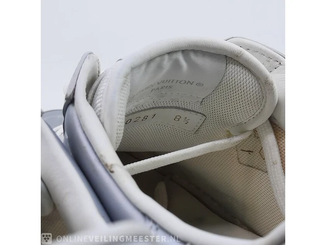 Paar schoenen, maat 8 1/2 louis vuitton, rivoli - afbeelding 10 van  11