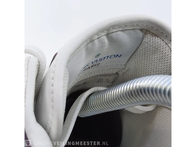 Paar schoenen, maat 8 1/2 louis vuitton, rivoli - afbeelding 10 van  11