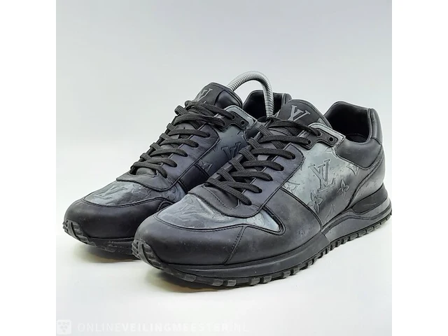 Paar schoenen, maat 8 1/2 louis vuitton - afbeelding 1 van  10