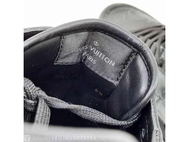 Paar schoenen, maat 8 1/2 louis vuitton - afbeelding 9 van  10