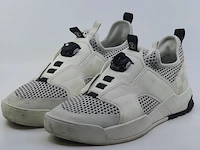 Paar schoenen, maat 8 louis vuitton, go 1106 - afbeelding 1 van  11