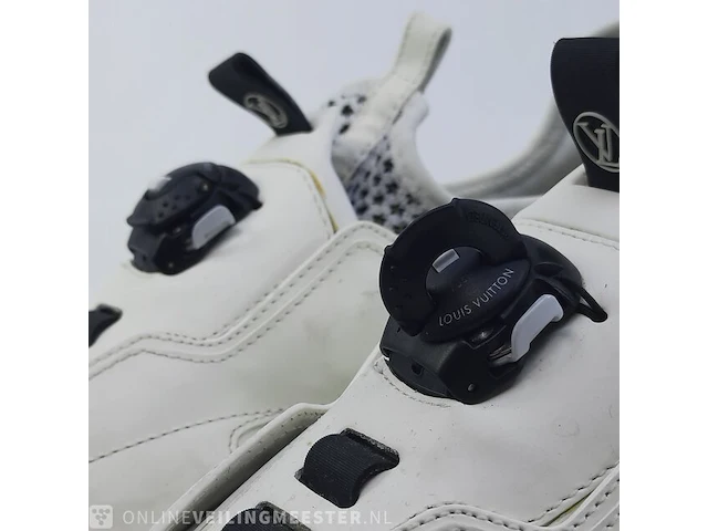 Paar schoenen, maat 8 louis vuitton, go 1106 - afbeelding 7 van  11