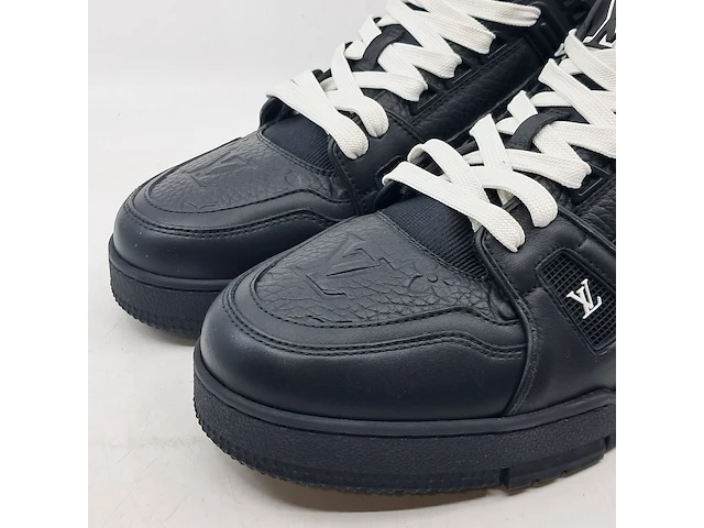Paar schoenen, maat 8, louis vuitton - afbeelding 2 van  8