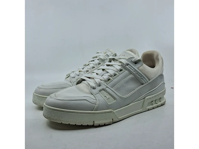 Paar schoenen, maat 8,5, louis vuitton - afbeelding 1 van  8