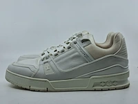 Paar schoenen, maat 8,5, louis vuitton - afbeelding 3 van  8