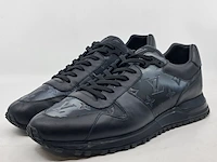 Paar schoenen, maat 8,5, louis vuitton - afbeelding 1 van  8