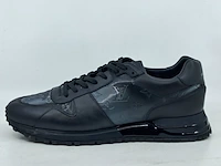 Paar schoenen, maat 8,5, louis vuitton - afbeelding 5 van  8