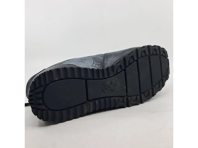 Paar schoenen, maat 8,5, louis vuitton - afbeelding 8 van  8