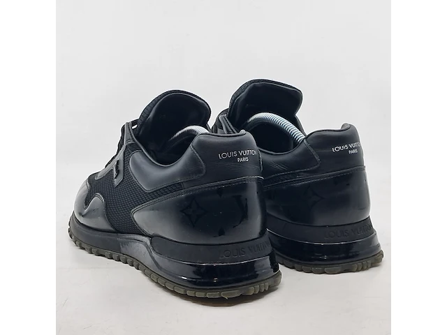 Paar schoenen, maat 8,5, louis vuitton - afbeelding 3 van  8
