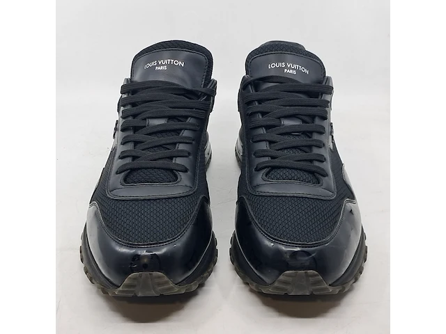 Paar schoenen, maat 8,5, louis vuitton - afbeelding 4 van  8