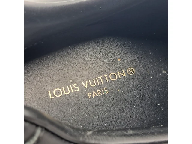 Paar schoenen, maat 8,5, louis vuitton - afbeelding 6 van  8