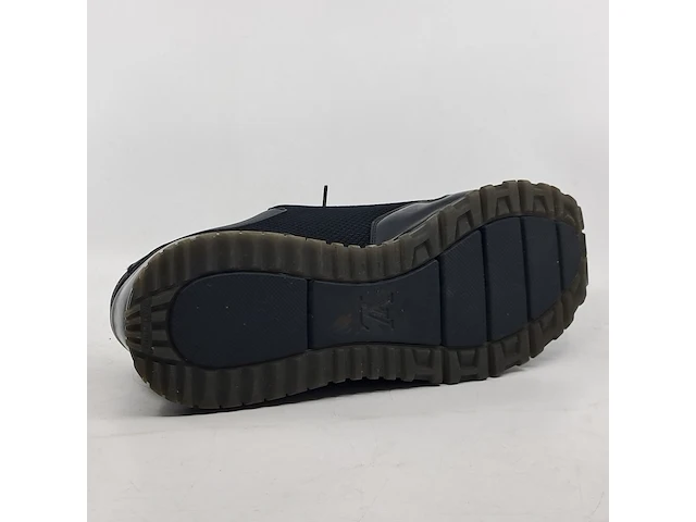 Paar schoenen, maat 8,5, louis vuitton - afbeelding 8 van  8