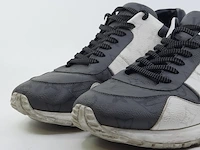 Paar schoenen, maat 9 lo, monogram - afbeelding 2 van  9