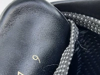 Paar schoenen, maat 9 lo, monogram - afbeelding 7 van  9
