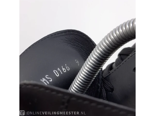 Paar schoenen, maat 9 louis vuitton, ms 0166 - afbeelding 6 van  9