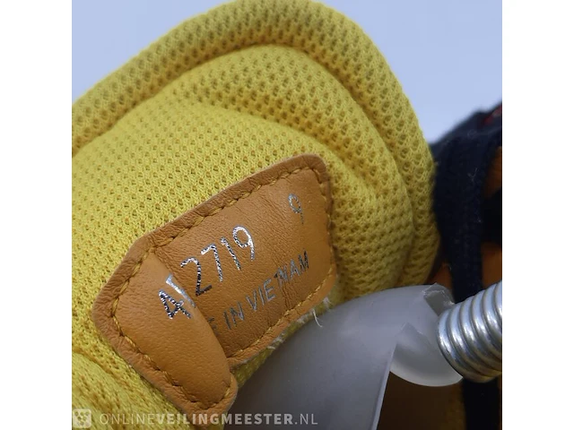 Paar schoenen, maat 9 prada, 4e 2719 - afbeelding 9 van  10
