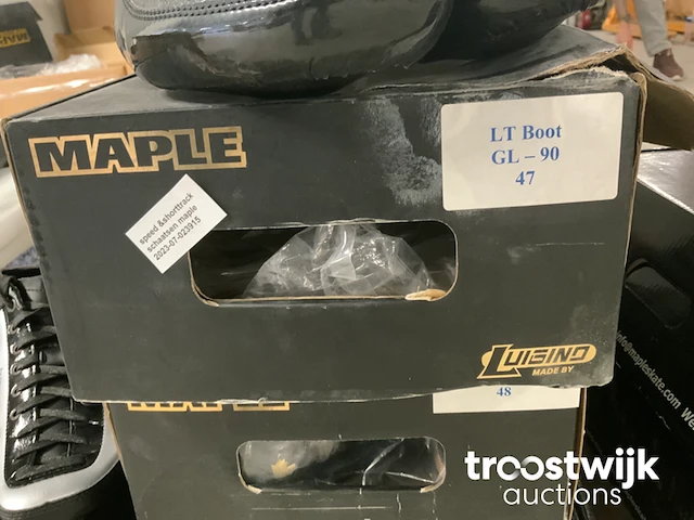 Paar schoenen - afbeelding 2 van  15