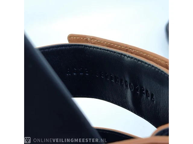 Paar slippers hermès, rg231882zh4202304 - afbeelding 7 van  8