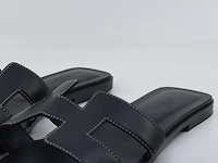 Paar slippers, maat 39 1/2 hermès, 021056z 2209 - afbeelding 4 van  10