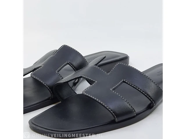 Paar slippers, maat 39 1/2 hermès, 021056z 2209 - afbeelding 5 van  10
