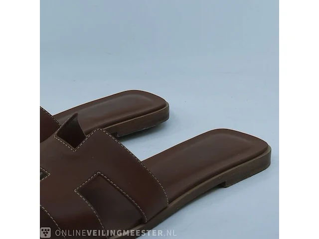 Paar slippers, maat 39 1/2 hermès, hc 021056z 21 03 - afbeelding 4 van  10