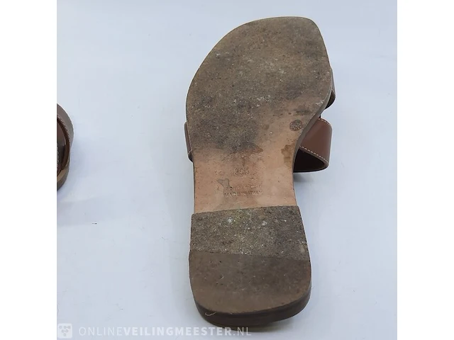Paar slippers, maat 39 1/2 hermès, hc 021056z 21 03 - afbeelding 9 van  10