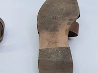 Paar slippers, maat 39 1/2 hermès, hc 021056z 21 03 - afbeelding 9 van  10