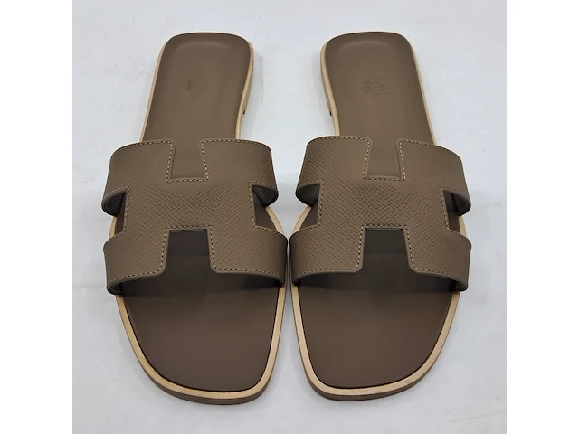 Paar slippers, maat 41, hermés - afbeelding 3 van  8