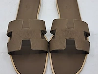 Paar slippers, maat 41, hermés - afbeelding 3 van  8