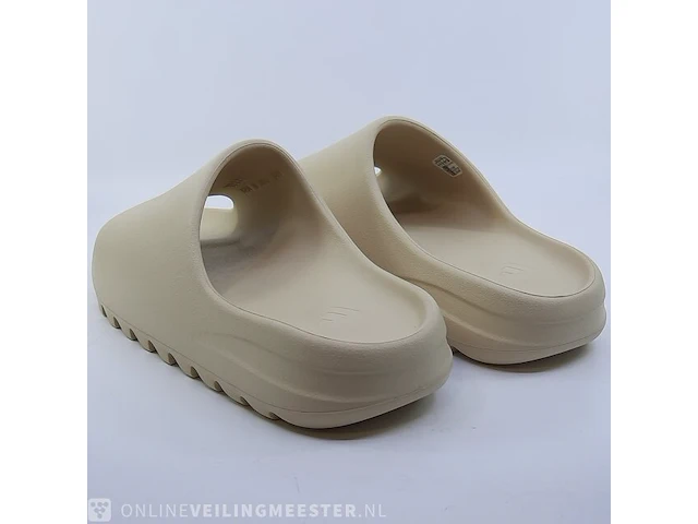Paar slippers, maat 43 adidas, yeezy slide fz5897 - afbeelding 5 van  9