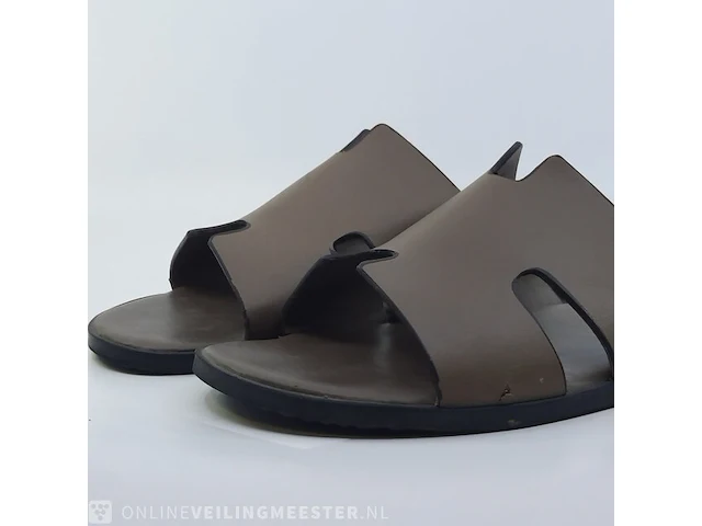 Paar slippers, maat 44 hermès, hh 4569 - afbeelding 2 van  9