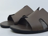 Paar slippers, maat 44 hermès, hh 4569 - afbeelding 2 van  9