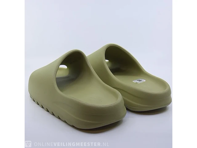 Paar slippers, maat 47 adidas, yeezy slide fz5904 - afbeelding 6 van  9