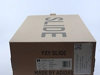 Paar slippers, maat 47 adidas, yeezy slide fz5904 - afbeelding 9 van  9
