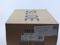 Paar slipppers, maat 40 1/2 adidas, yeezy slide fz5904 - afbeelding 9 van  9